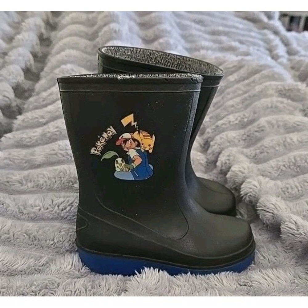 Pokémon Rain Boots Black Kids Pull-On Size 22-Made In Italy. Youth Size 5 USA